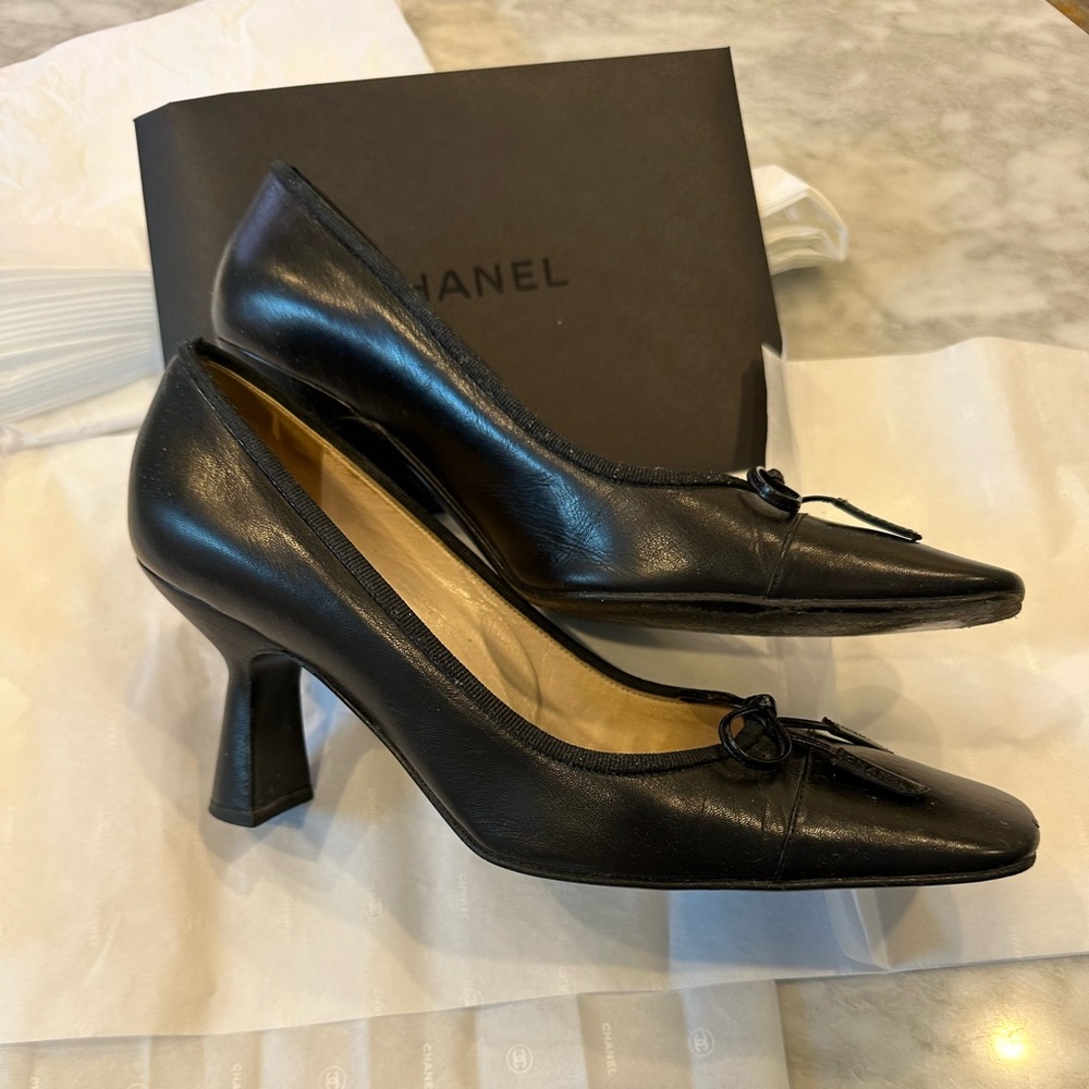 CHANEL Vintage Pump